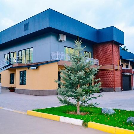 Gоlden Dragon Villa Hotel Bishkek Exterior photo